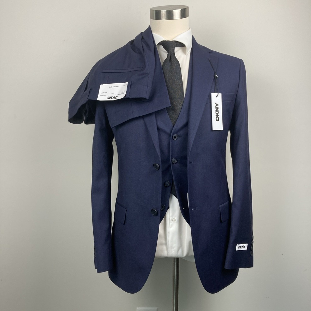 DKNY Men's Modern-Fit Vested Suit 3 pc Jacket 36R Pants 29W 32L Vest